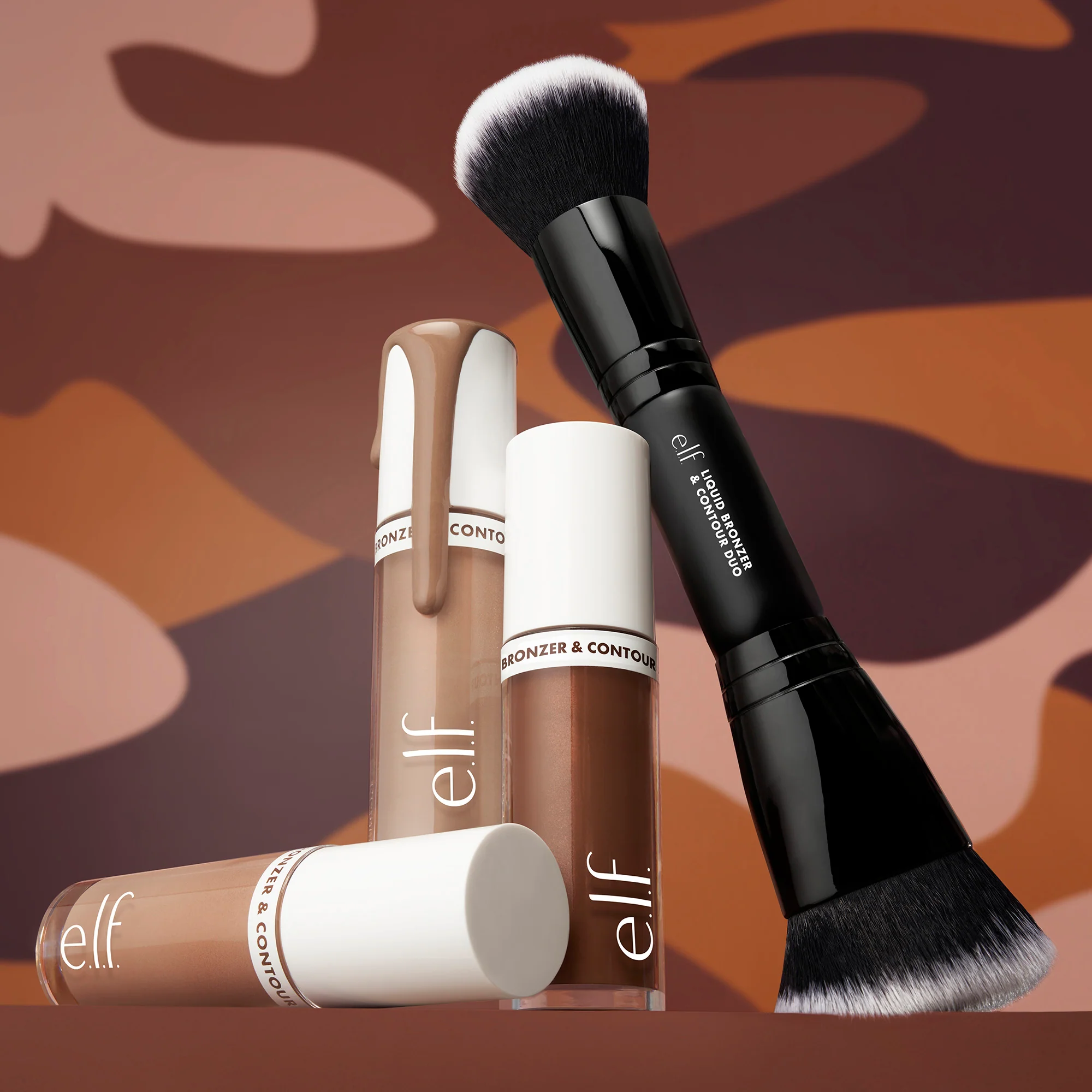 Liquid Bronzer & Contour Duo Brush - Image 5